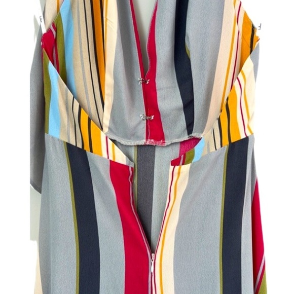 Lulu's Esplanade Drape Front Halter Maxi Dress Size: XS - Picture 7 of 15